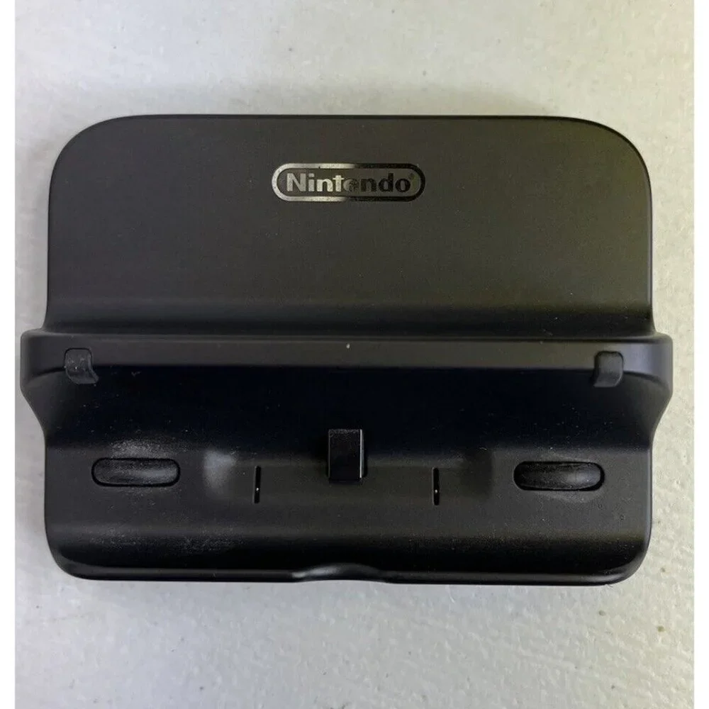 Wii Nintendo WUP-014 Black Handheld Game Pad Controller Charger Cradle Dock